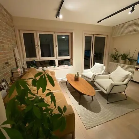 Apartament Shine